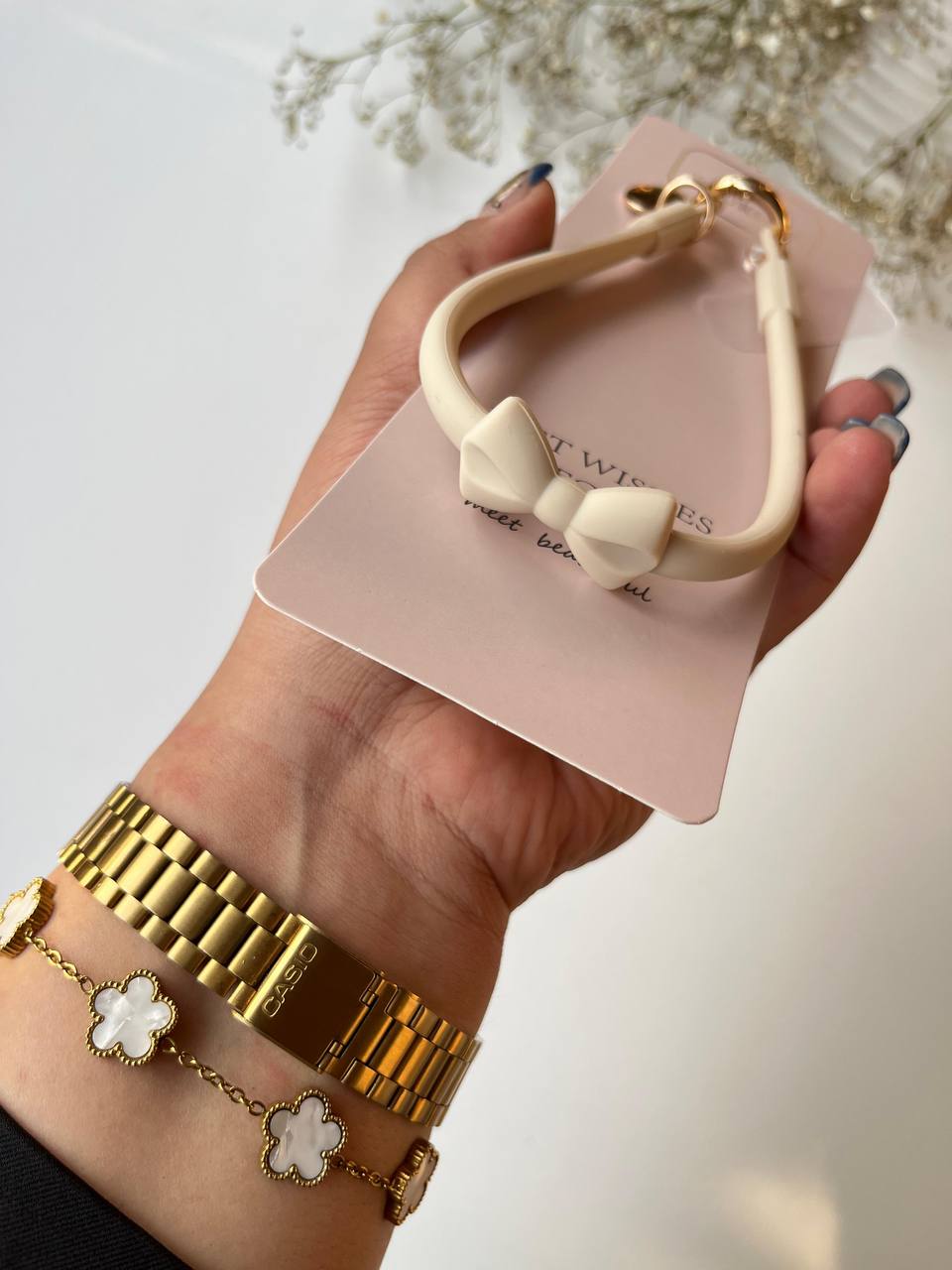 Ribbon Silicone Hanger