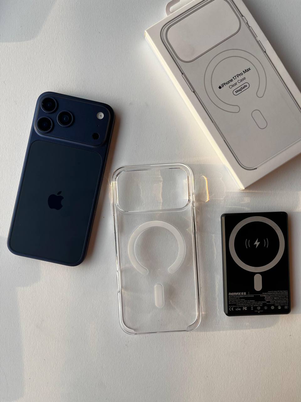 IC Transparent MagSafe Case