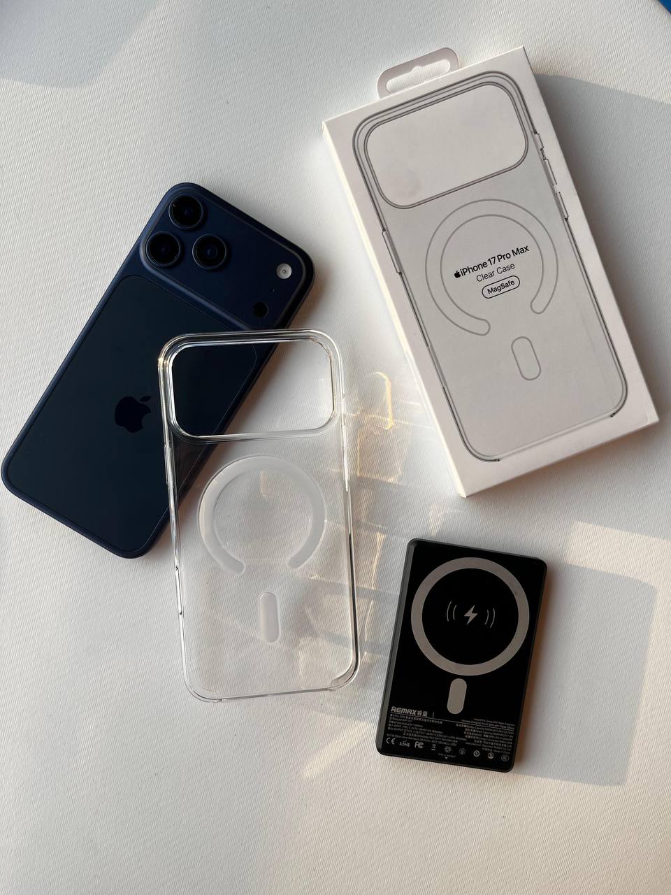 IC Transparent MagSafe Case